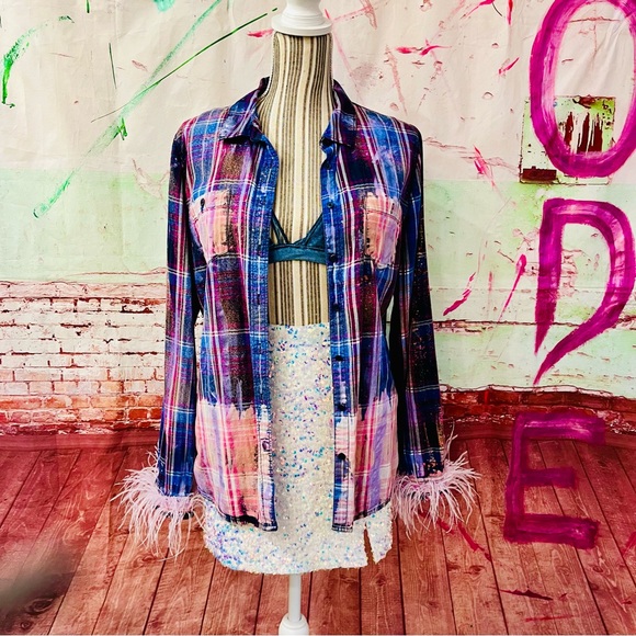 REWORKED VINTAGE FLANNEL DISTRESSED HAND PAINTED  w OSTRICH FEATHER CUFFS - Picture 6 of 7